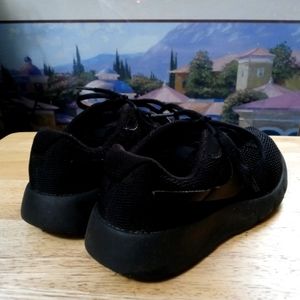 Nike Toddler Tanjun Casual Sneakers